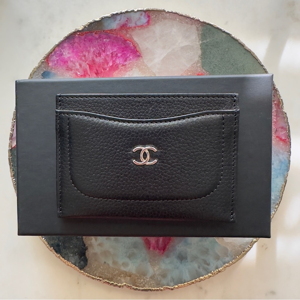Like New Authentic Chanel 2017 Black and Silver Calfskin Card Holder